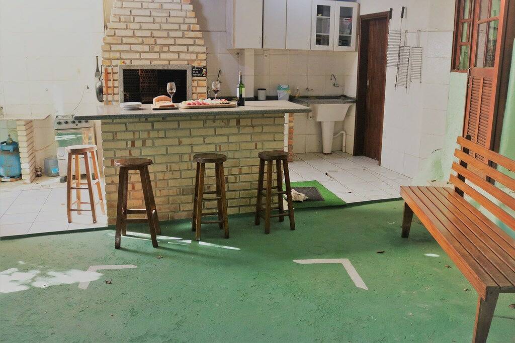 Schönes Haus mit 4 Schlafzimmer das Meer ein paar Meter vom Sand mit Blick auf in Pântano do Sul, Florianópolis