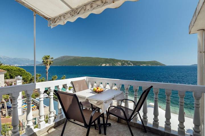 Maison d’hôte pour 2 personnes, avec Balcon ainsi que Terrasse et Vue