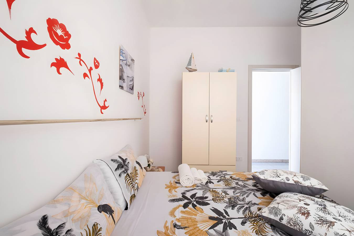 Coastal Harmony Villa with Private Terrace, Wi-Fi, and Air Conditioning in Porto Cesareo, Gulf of Taranto