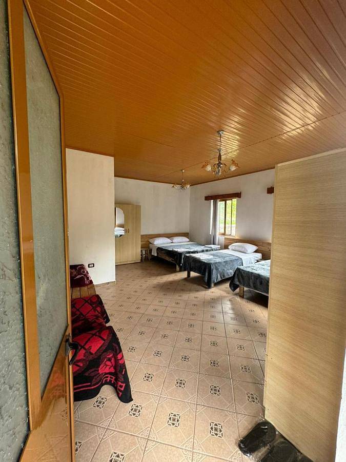 Maison d’hôte pour 3 personnes, avec piscine et bassin pour enfant ainsi que vue et jardin, animaux acceptés en Albanie - 3