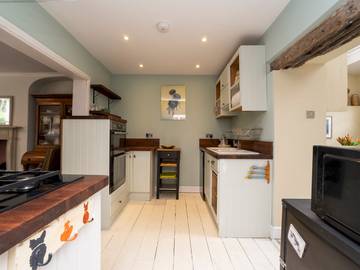 Glamping for 6 People in Bath, The Cotswolds, Photo 4