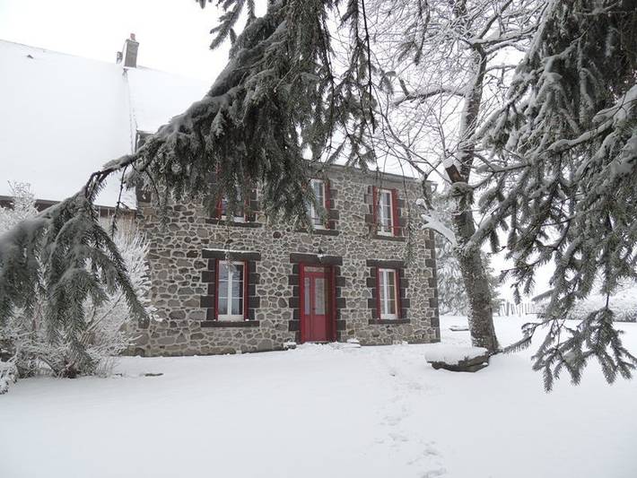Gîte pour 8 personnes, avec jardin à Tauves - 2