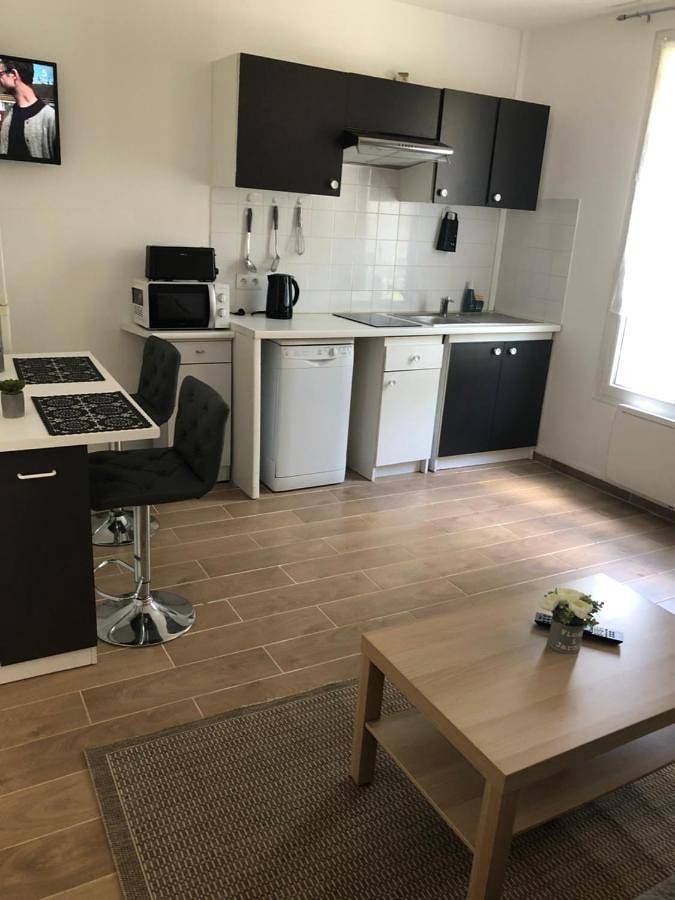 Gîte pour 3 personnes, avec vue ainsi que terrasse et jardin à Livry-Gargan - 4