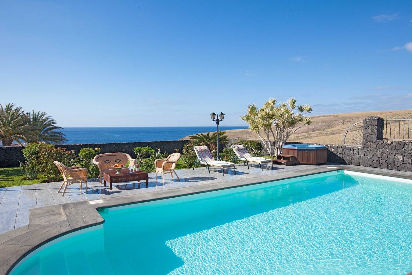 Bright and Spacious Puerto Calero Villa | 3 Bedrooms | Villa Viejo Dos | Private Pool & Wonderful Scenic Views | Lanzarote in Puerto Calero, Yaiza