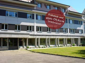 Location de vacances pour 4 personnes, avec vue et jardin à Einsiedeln