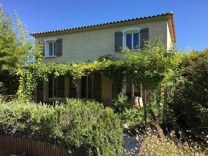 Location de vacances pour 8 personnes, avec jardin ainsi que piscine et terrasse à Saint-Laurent-des-Arbres - 4