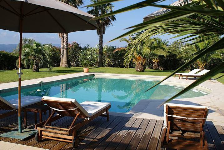 Chambre d’hôte pour 2 personnes, avec jardin et piscine sur la Côte d'Azur - 2