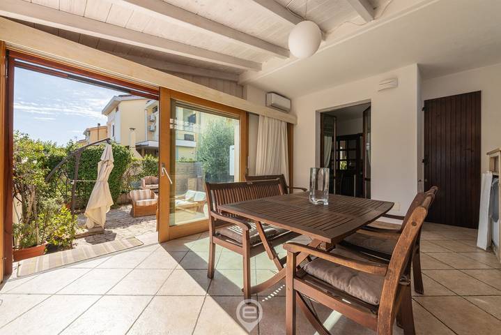 Casa vacanza per 5 persone, con giardino - 1