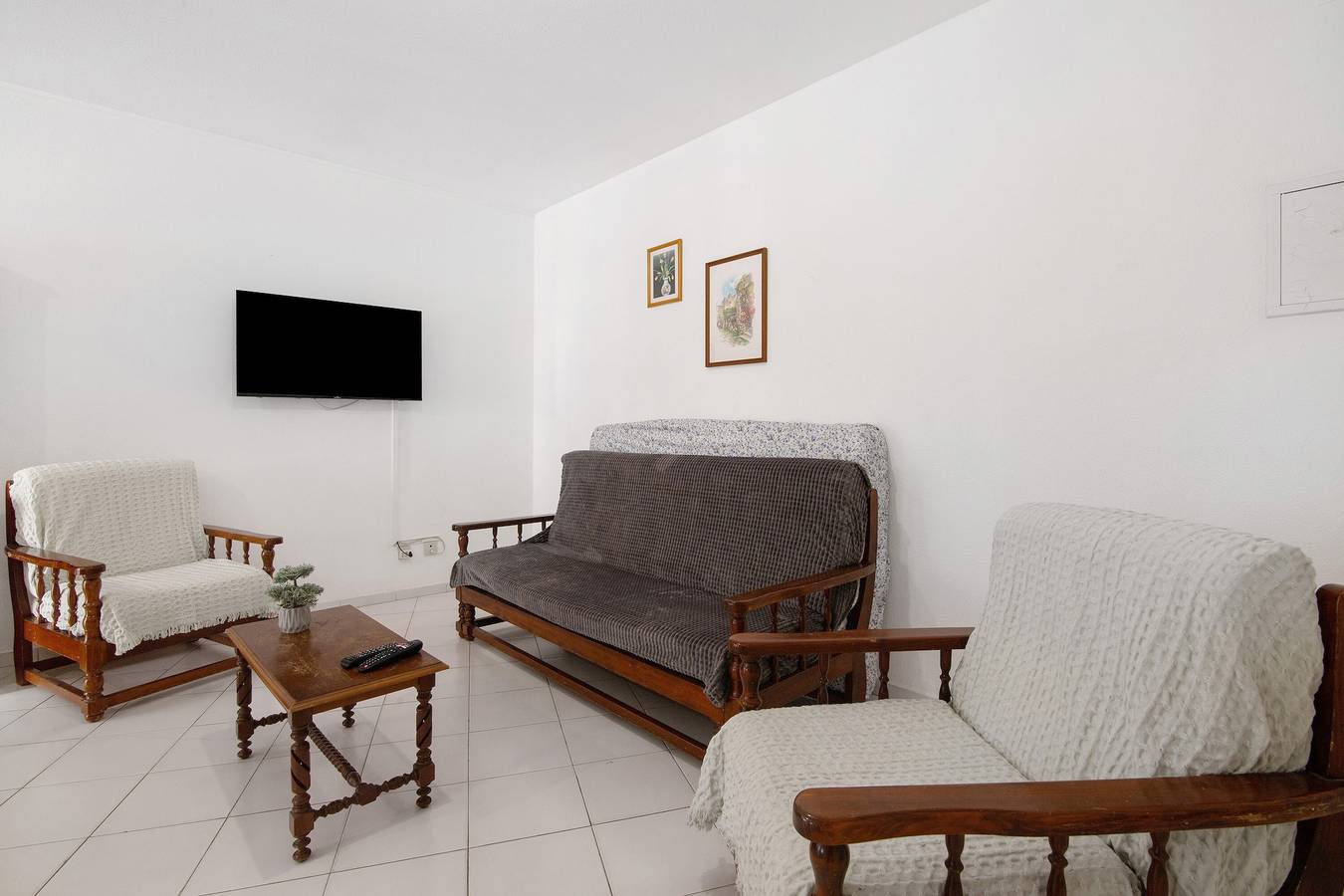 Ganze Wohnung, Ferienwohnung 'Seaside Sanctuary - Praia Da Rocha' mit Gemeinschaftspool und Klimaanlage in Praia da Rocha, Portimão