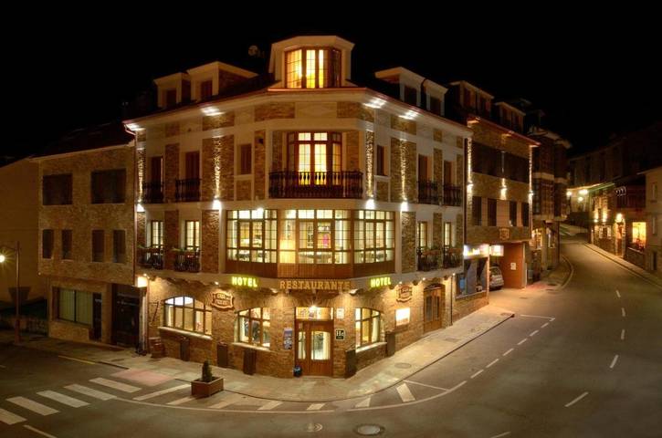 Hotel para 2 personas, con balcón y vistas en Taramundi - 3