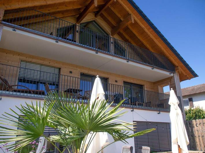 Ferienwohnung für 2 Personen, mit Balkon und Terrasse sowie Seeblick und Ausblick in Bodolz