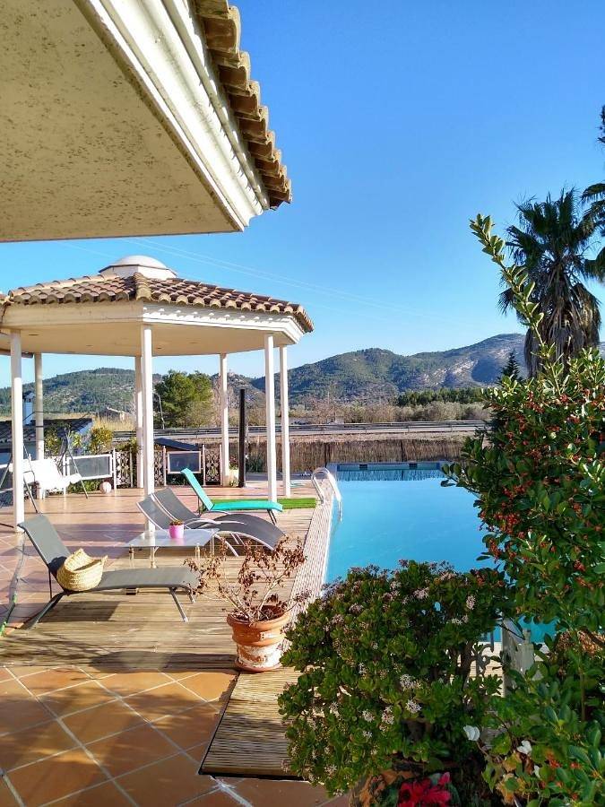 Cama y desayuno para 2 personas, con Balcón y Terraza además de Jardín y Piscina en San Mateo