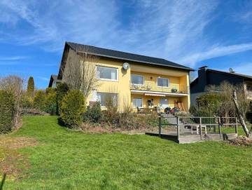 Ferienwohnung für 2 Personen, mit Garten und Ausblick, kinderfreundlich in der Eifel