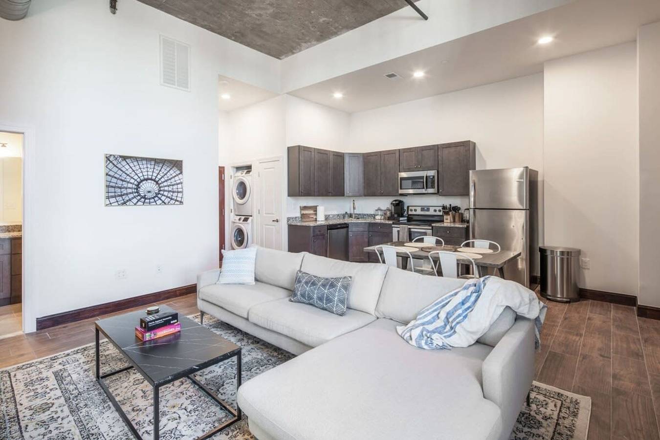 Apartamento entero, Sosuite   2Br Penthouse w W D  Gym  On-Site Bar in Filadelfia, Pensilvania