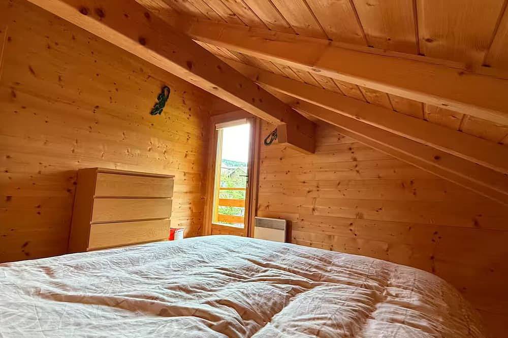 L'écrin des Epicèas chalet sleeps 9 in Prémanon, Parc naturel régional du Haut-Jura