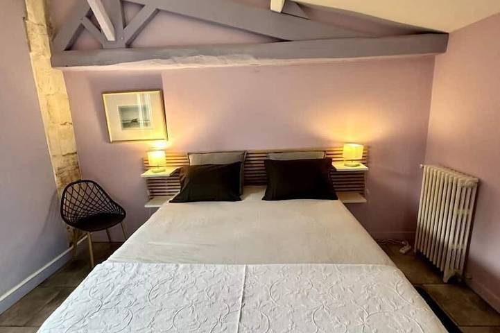 Location de vacances pour 2 personnes, avec jardin à Jau-Dignac-et-Loirac - 2