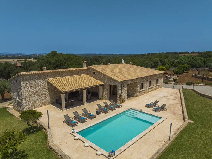 Casa de vacaciones para 8 personas, con Balcón además de Terraza y Jardín en Ariany
