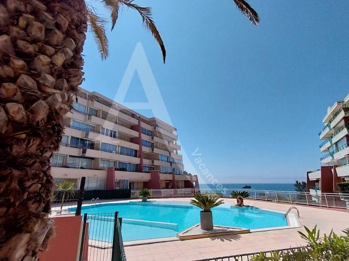 Gîte pour 4 personnes, avec terrasse dans Plage Lazaret - 2
