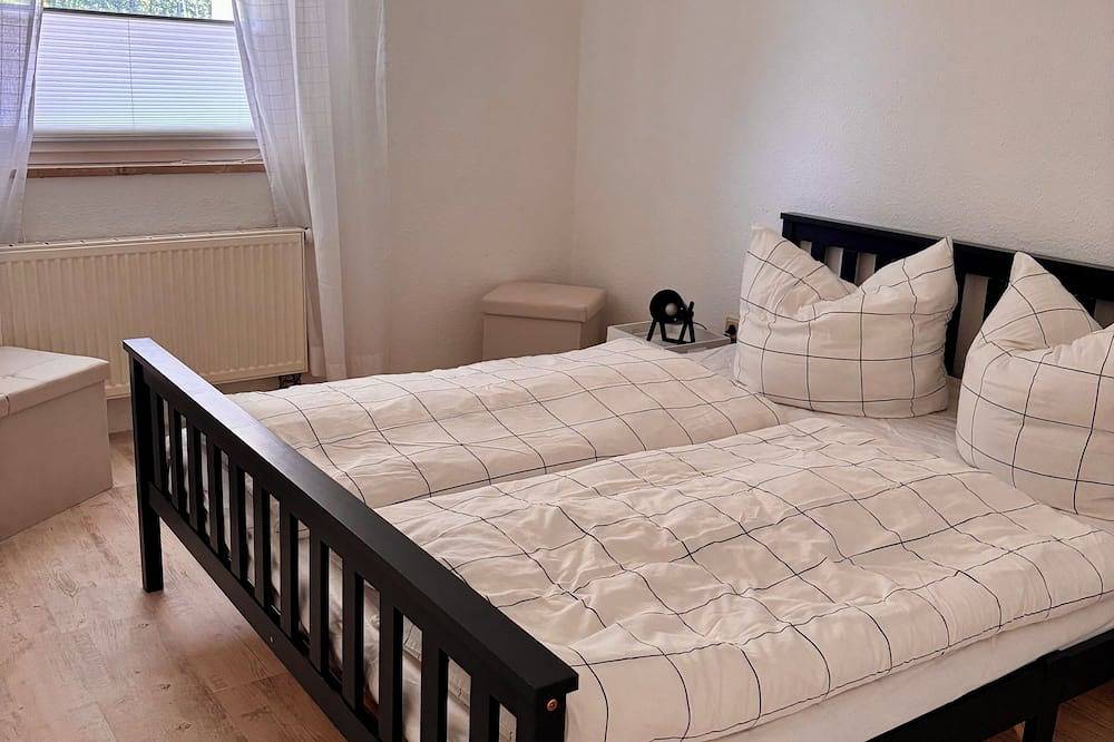 Ganze Wohnung, Gemütliche Ferienwohnung in ruhiger Lage am Prerower Strom in Ostseebad Prerow, Prerow