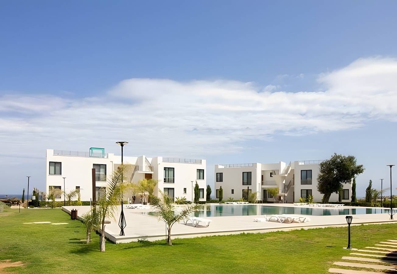 Apartamento entero, Apartamento con jardín junto al mar para 3 personas, wifi, aire acondicionado y piscina in República Turca del Norte de Chipre