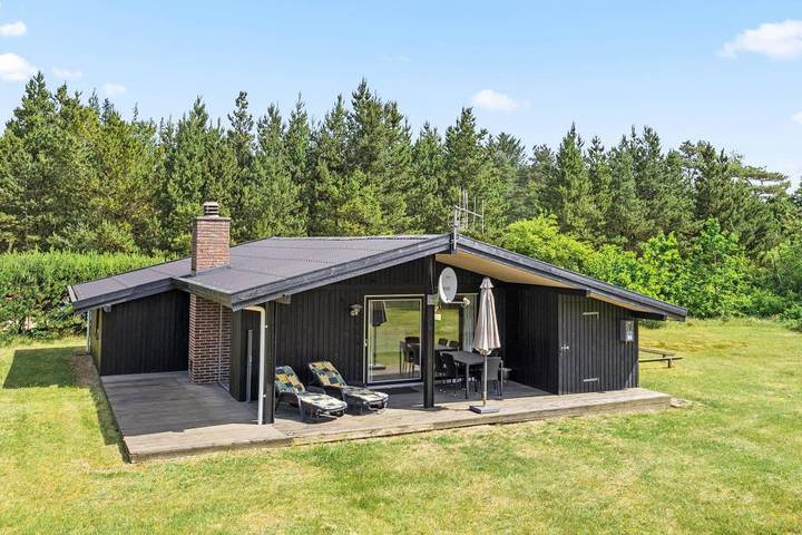Ferienhaus für 5 Personen, mit Balkon/Terrasse und Garten sowie Sauna in Houstrup