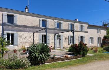 Chambre D’hôte pour 2 Personnes dans Saint-Romain-de-Benet, Région de Saintes, Photo 2
