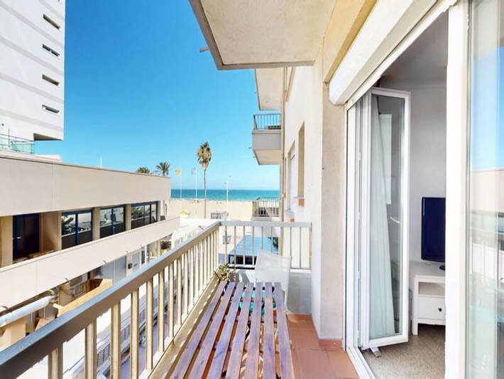 Gîte pour 5 personnes, avec balcon dans Casino Du Canet En Rousillon