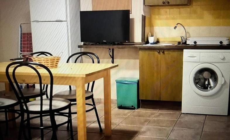 Apartamento para 4 personas, con jardín además de piscina y vistas en Jerte