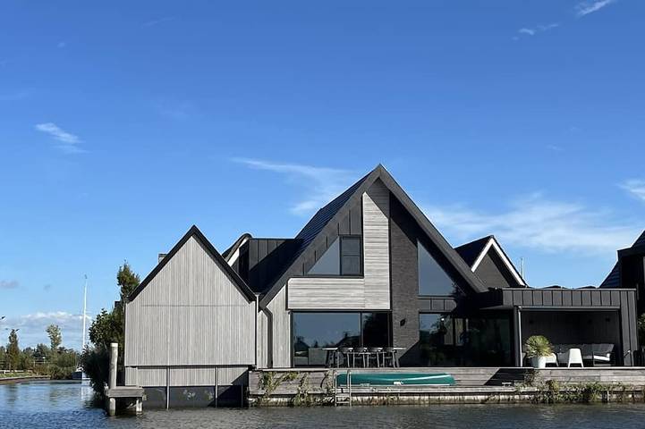 Villa für 8 Personen, mit Terrasse und Garten sowie Sauna