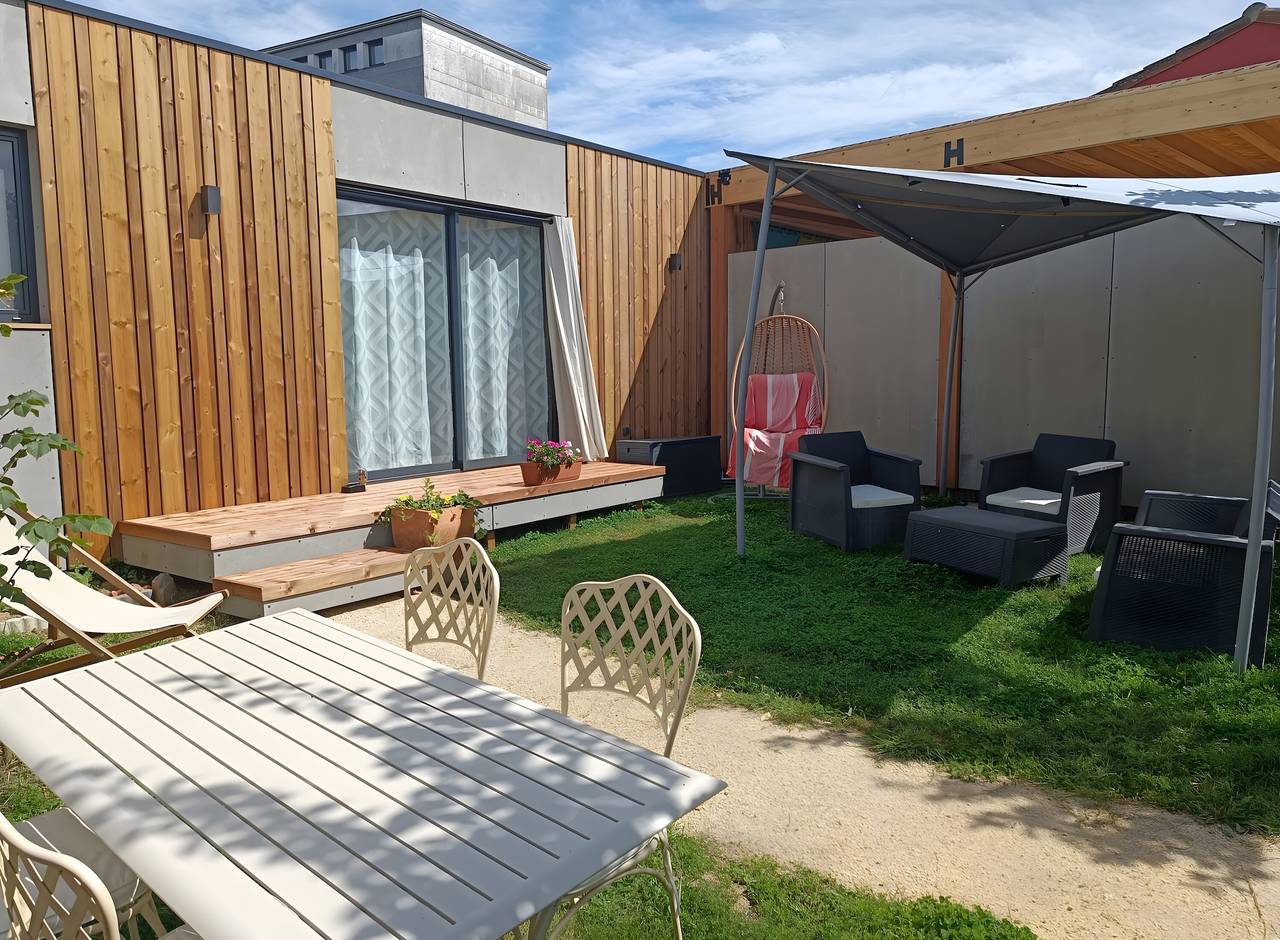 Appartement de vacances entier, O' petit jardin … être bien, tout simplement ! in Cholet, Région de Cholet