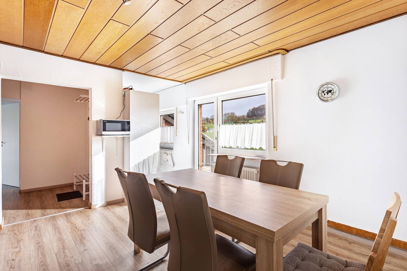 Ganze Wohnung, Ferienwohnung 'Hammerschmidt' mit Balkon und Wlan in Alme, Brilon