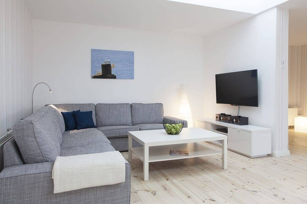 Appartement entier, Spacieux appartement de maison dans la cour avec balcon, bain à remous, un sauna in Flensbourg, Flensburger Förde