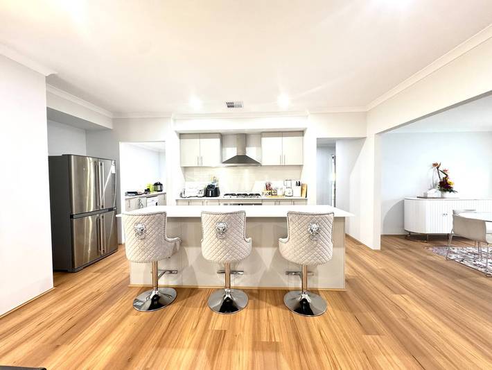 Entspannen Sie mit Stil im modernen Rückzugsort von Bennett Springs in Perth, Western Australia