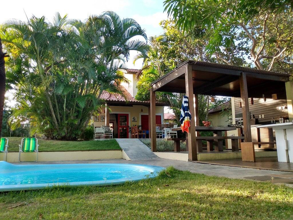 Strandhaus in Itacimirim mit 4 klimatisierten Zimmern, Swimmingpool, 300 m vom Strand entfernt in Camaçari, Bahia