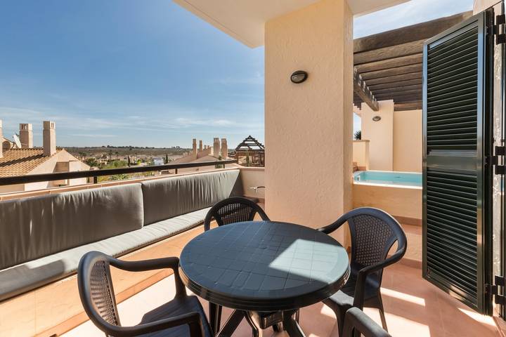 Entire apartment, Apartment 'El Oasis Martinica 4 2 B' with Mountain View, Wi-Fi and Air Conditioning in Hacienda del alamo, Fuente Alamo de Murcia