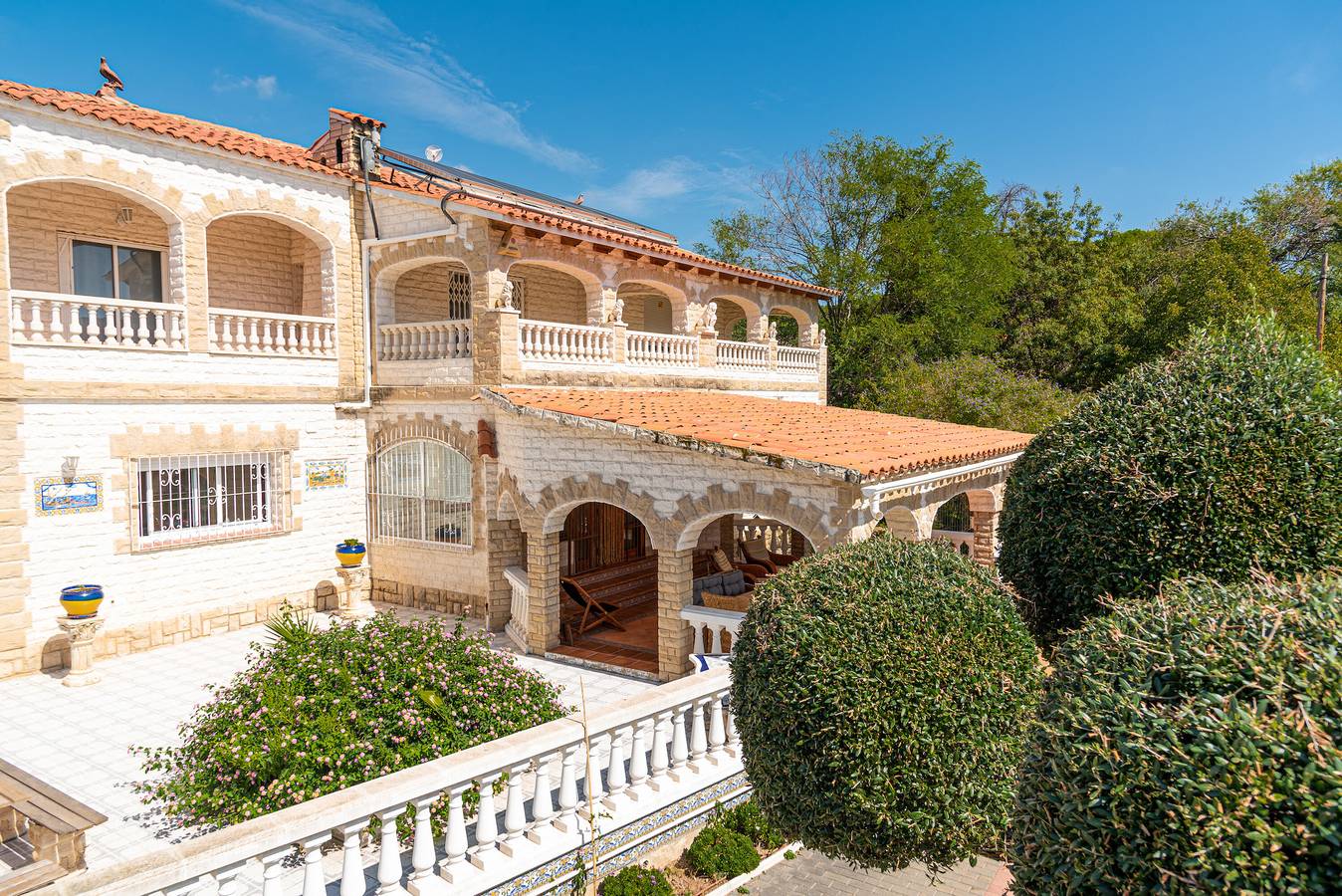 "Luxury Villa 020" with Pool, Terrace & Wi-Fi in Sant Salvador (Tarragona), el Vendrell