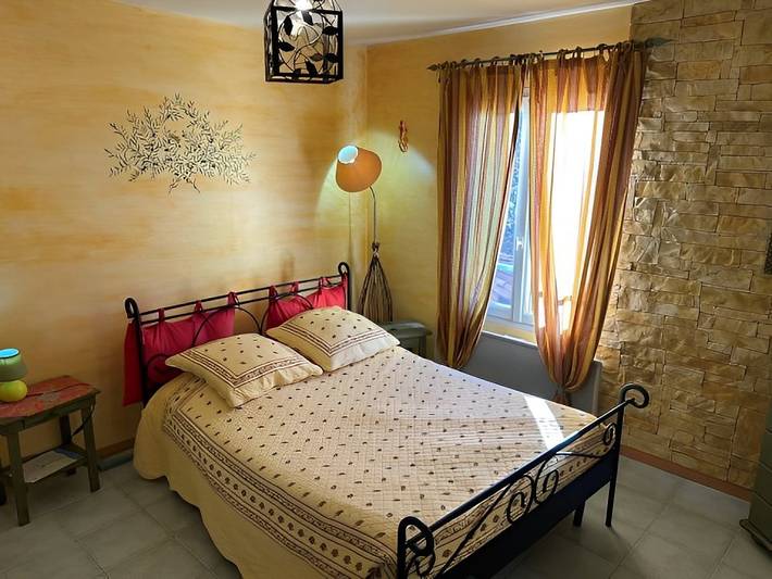 Gîte pour 3 personnes, avec piscine et jardin dans les Alpes-de-Haute-Provence - 4