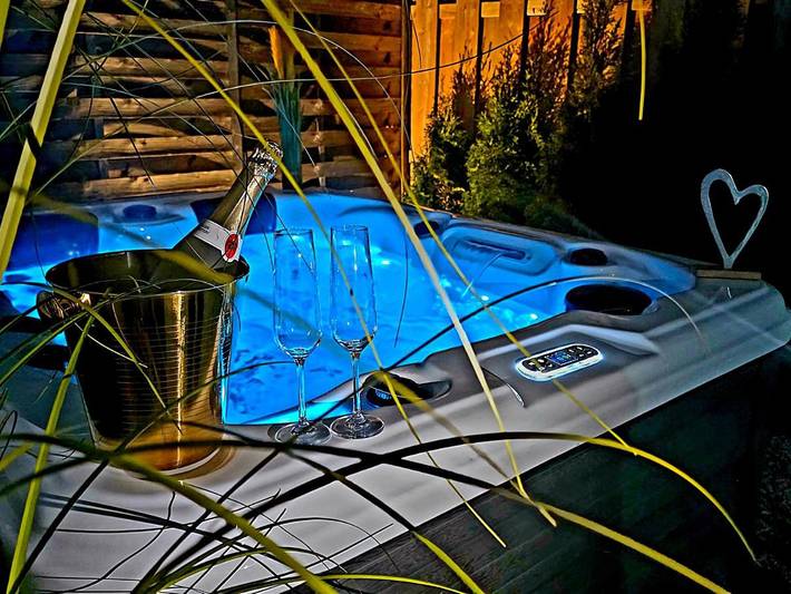 Ferienhaus für 4 Personen, mit Garten und Sauna sowie Whirlpool in Stadtkyll - 2