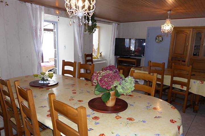 Chambre d’hôte pour 4 personnes, avec jardin, animaux acceptés dans Auvergne-Rhône-Alpes - 2