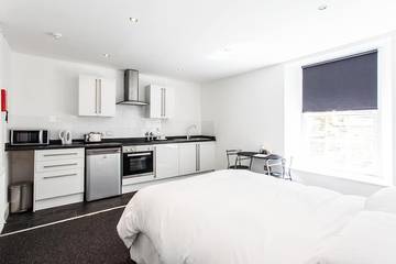 Gîte pour 2 personnes, avec jardin à Bristol