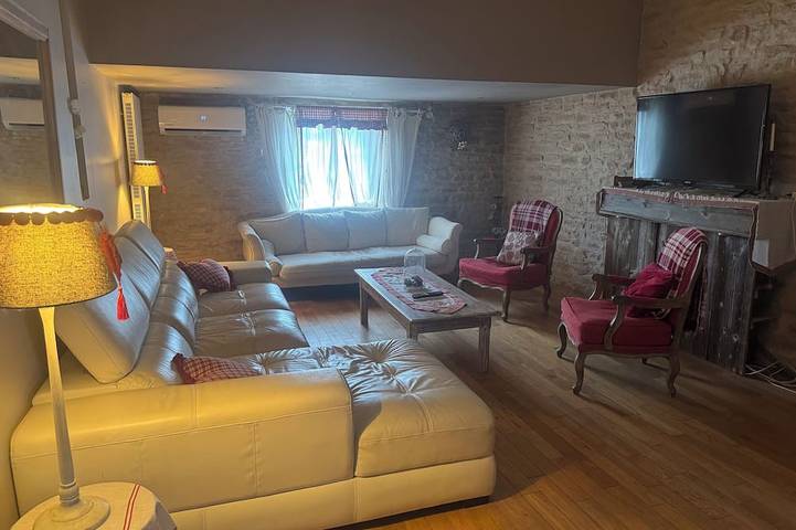 Gîte pour 12 personnes à Jeuxey