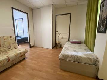 Cottage pour 3 personnes, avec terrasse, animaux acceptés à Chef-Boutonne