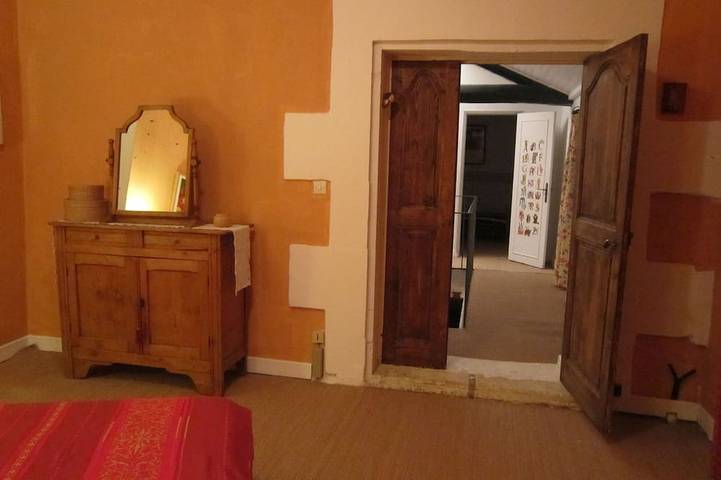 Location de vacances pour 8 personnes, avec terrasse ainsi que sauna et jardin à Lacoste - 3