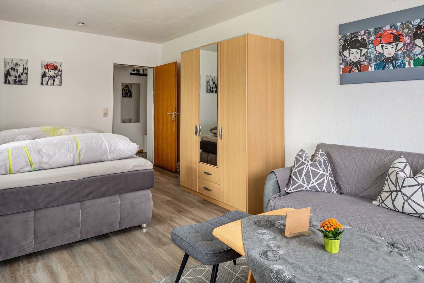 Ganze Wohnung, Ferienwohnung 'Haus Sommerberg' mit Privatterrasse, Gemeinschaftsgarten und Wlan in Waldau (Hochschwarzwald), Titisee-Neustadt