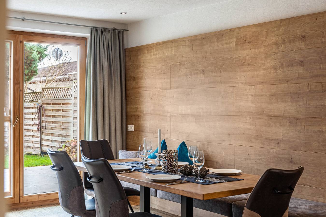 Entire apartment, Apartment "Hochzillertal Gartenwohnung" with Mountain View, Terrace & Wi-Fi in Tux Alps, Kaltenbach