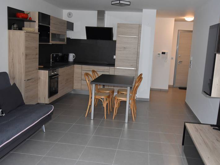 Gîte pour 4 personnes, avec Terrasse à Bozel