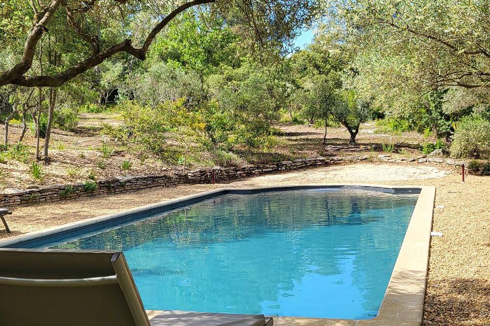 Uzes : La Petite Garrigue: Une rénovation de caractère dans un cadre idyllique! in Uzès, Région de Nîmes