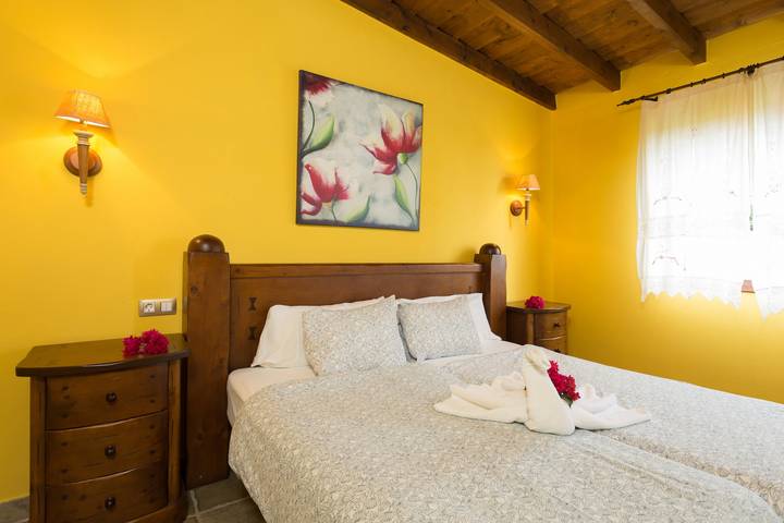 Casa rural para 4 personas, con Vistas al mar y Terraza además de Jardín y Piscina en Icod de los Vinos - 2