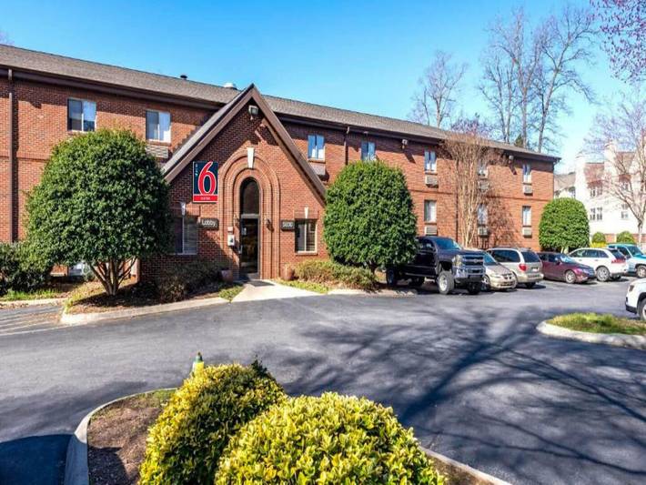 Apartamento entero, 1 Cama Tamaño Queen | Para No Fumadores, Microondas in Montclaire South, Charlotte