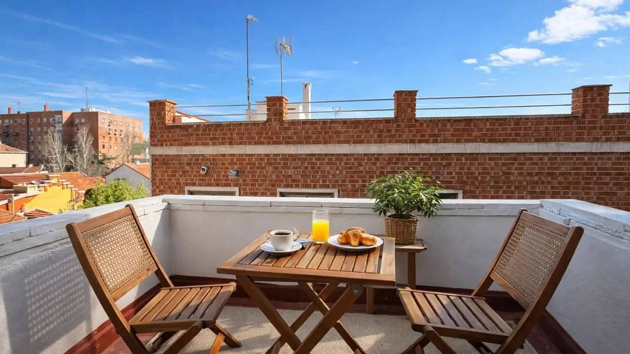Apartamento vacacional entero, Ferienwohnung für 5 Personen (68 m²) in Parque de las Avenidas, Madrid